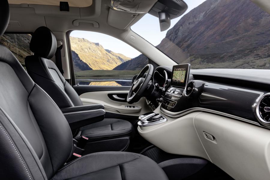 Интерьер Mercedes-Benz Marco Polo (W447) 2019 года  (WW) (фото 17 из 48)